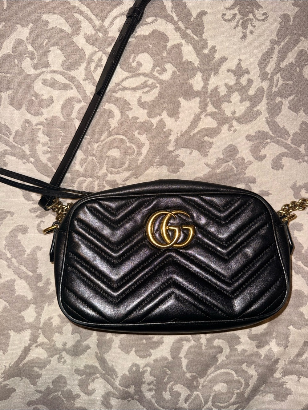 Authentic Gucci GG Marmont Small Matelasse Leather Crossbody Camera Bag